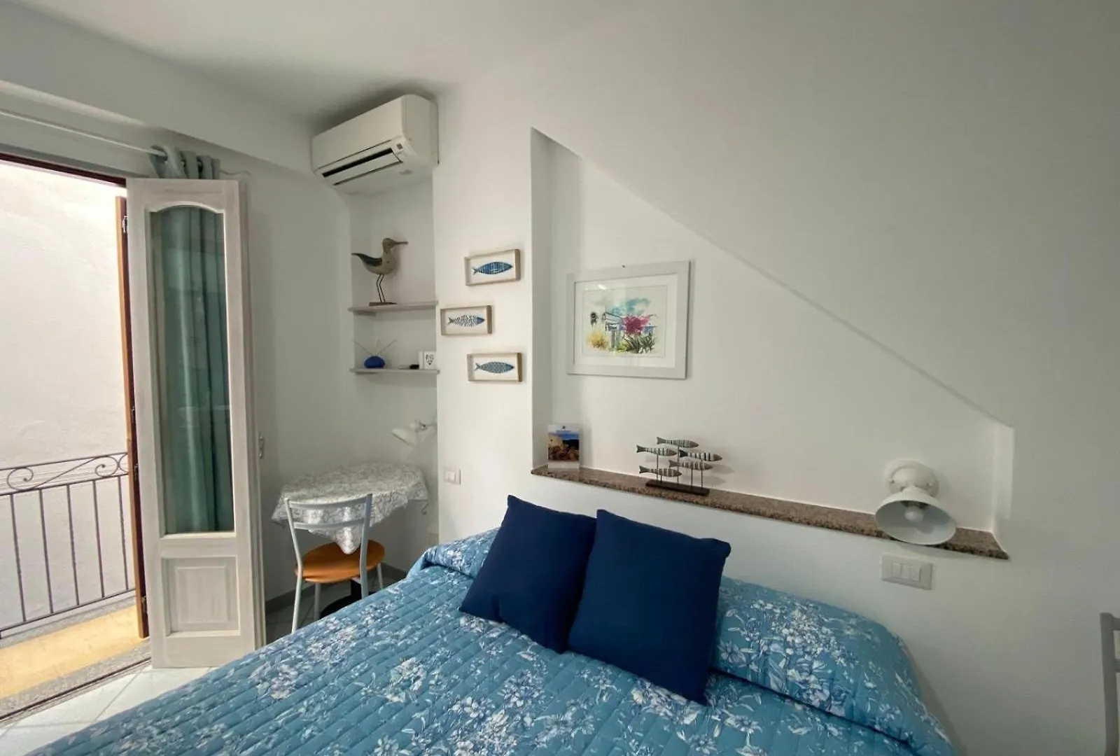 Diana Brown B&B Affittacamere 리파리