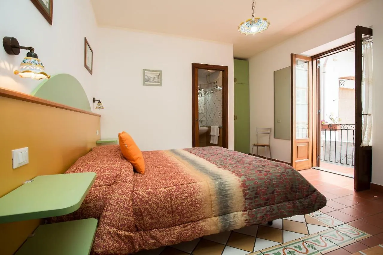 Diana Brown B&B Affittacamere Lipari