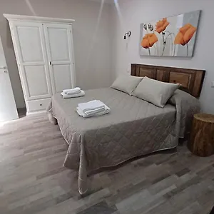 Le Vie Del Borgo Bed and breakfast